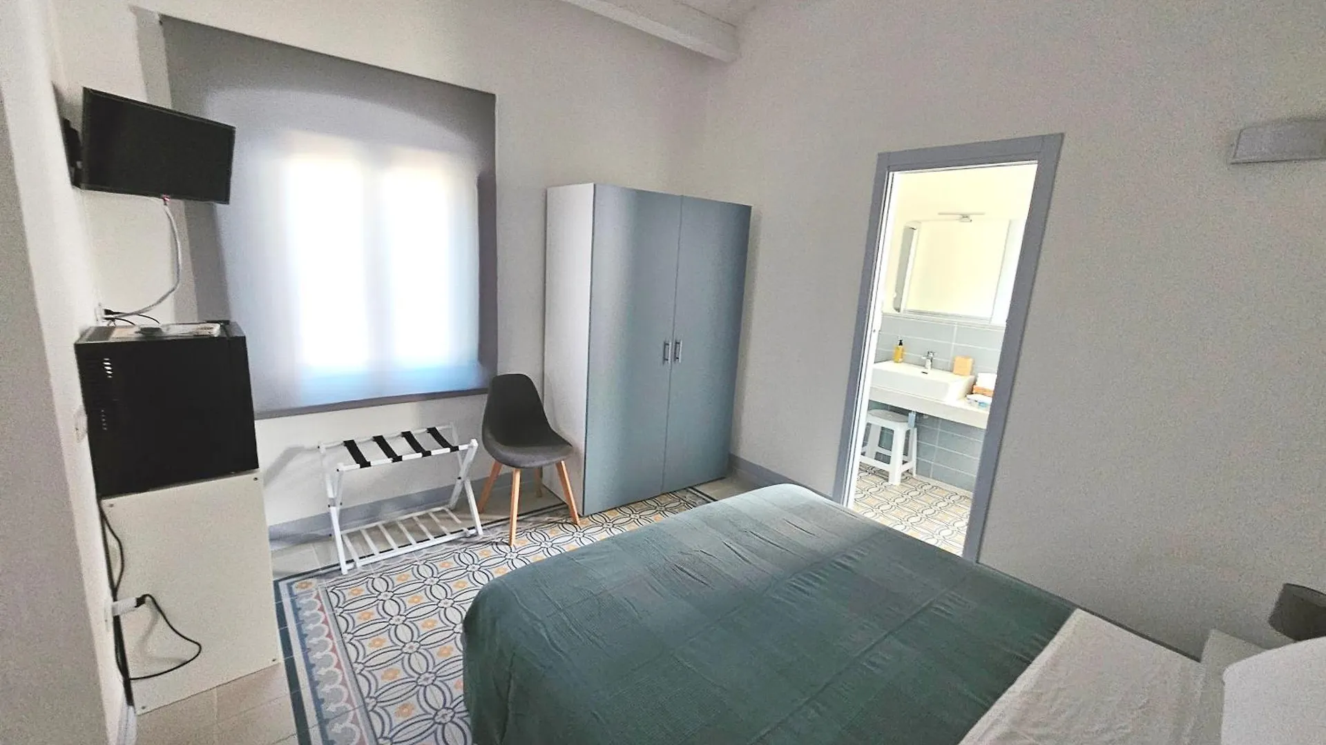 Rosa Dei Venti Guest House Cabras